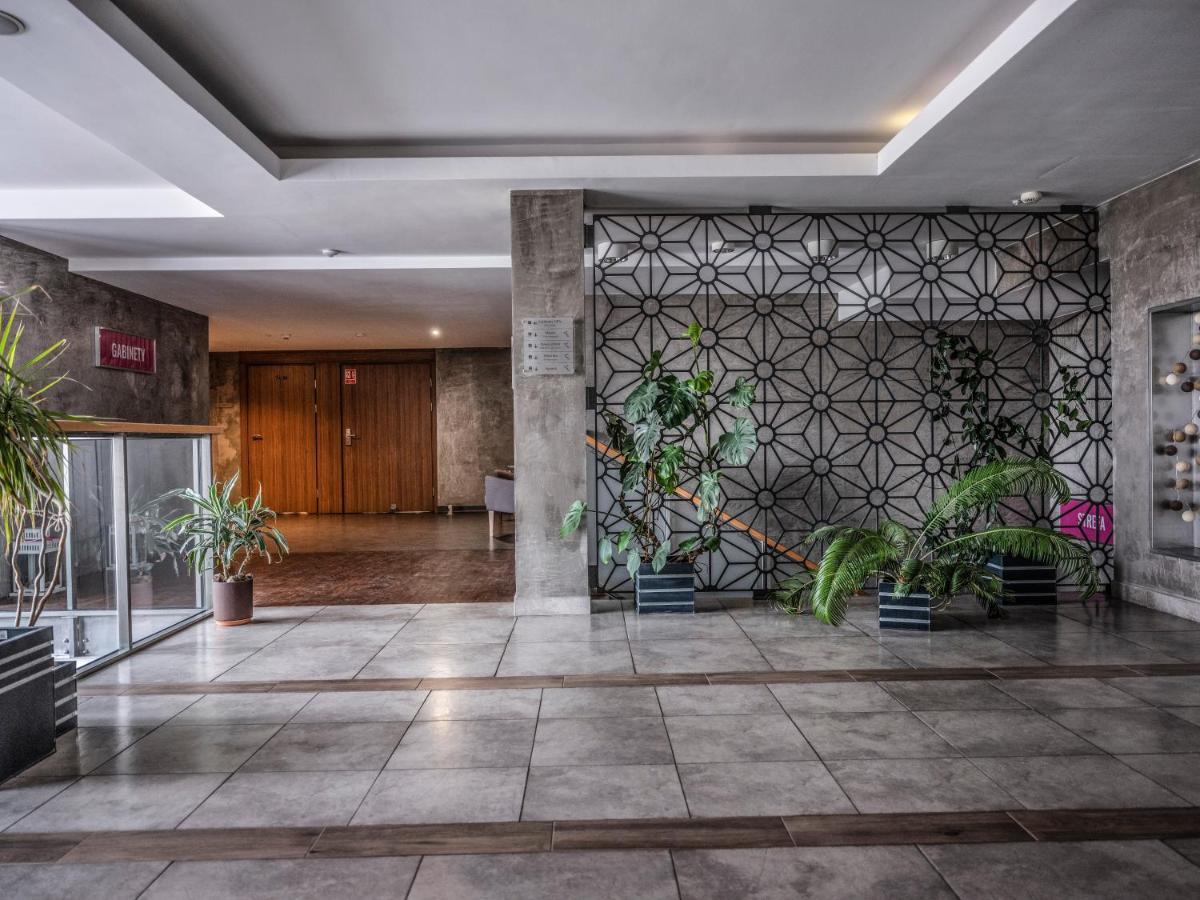 Hotel Europa Starachowice Bagian luar foto