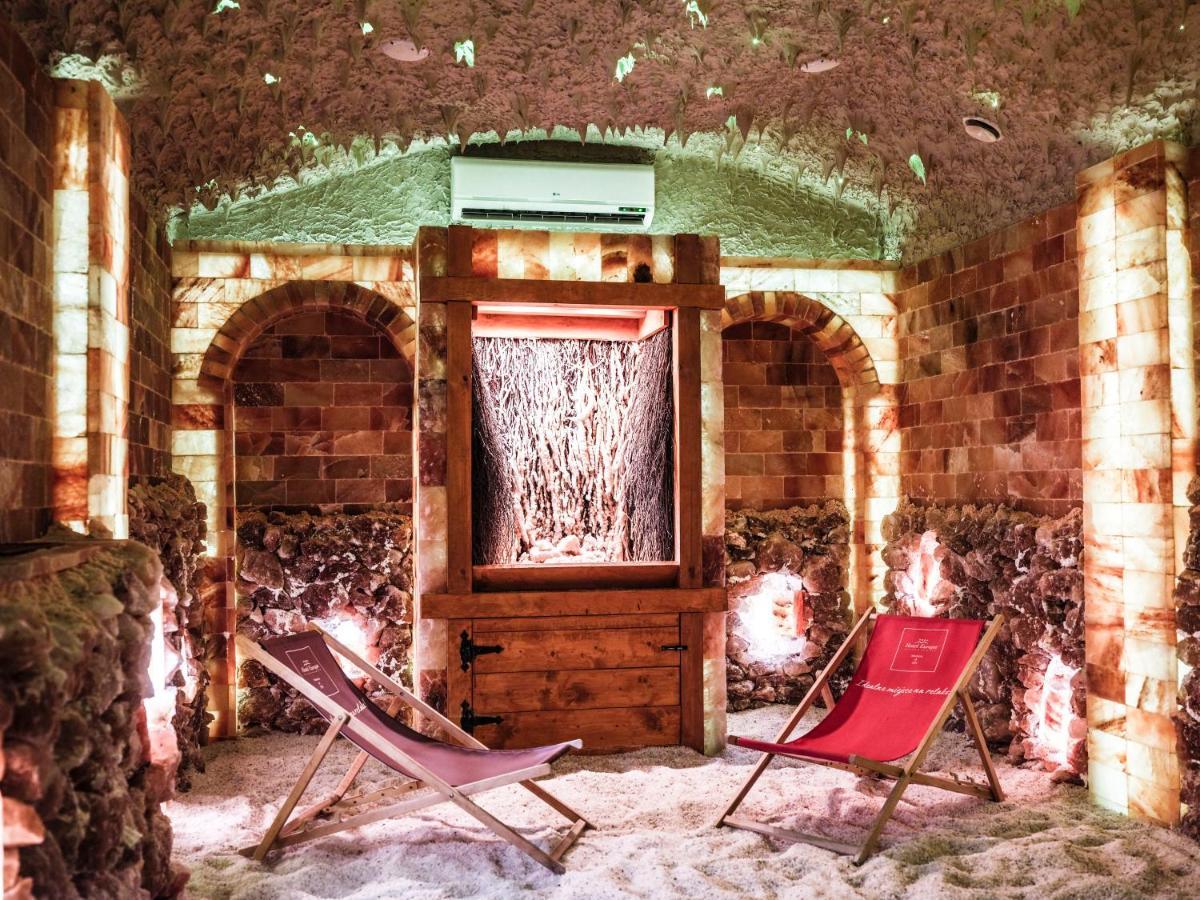 Hotel Europa Starachowice Bagian luar foto